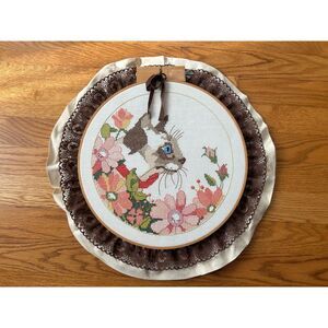 Vintage Needlepoint Cross-Stitch Cat Framed Flower Ruffle Completed Embroidery